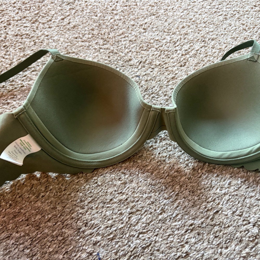 Green Bra - Picture 4 of 5